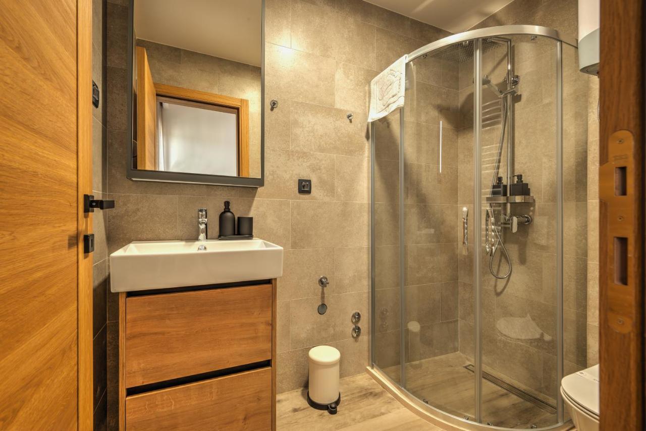Apartmani Studio Proforma โคลาชิน ภายนอก รูปภาพ